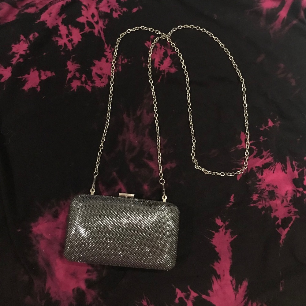 In's Sparkly Clutch